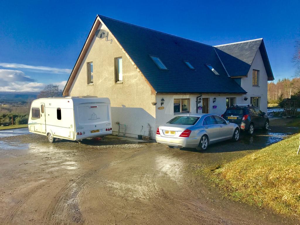 Shalom Guest House 比尤利 外观 照片